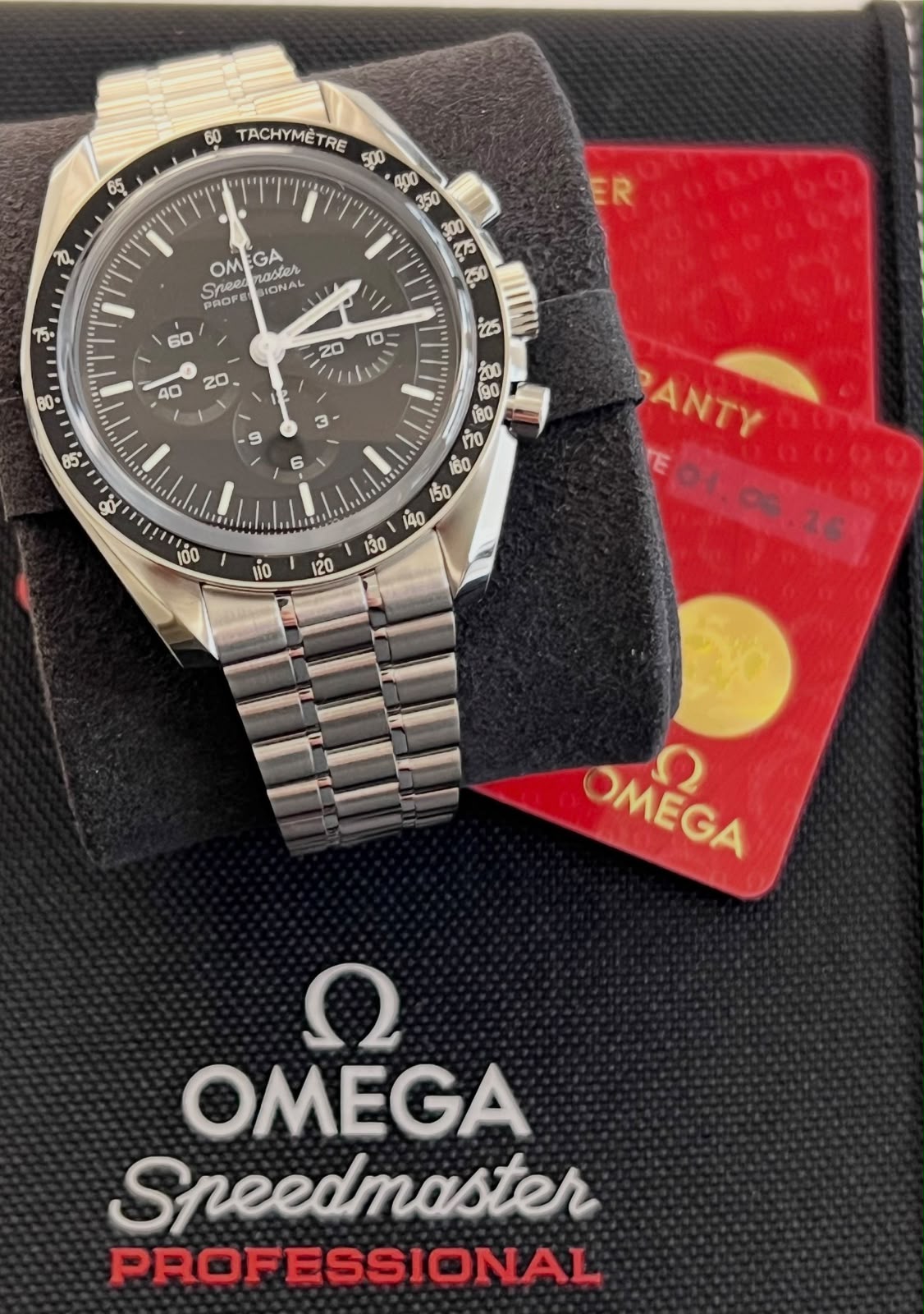 Omega Speedmaster Moonwatch