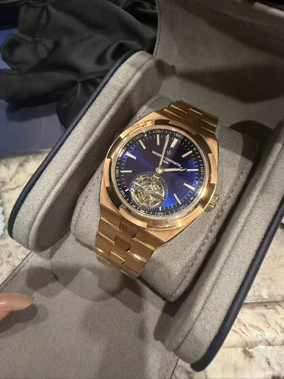 Vacheron Constantin Overseas