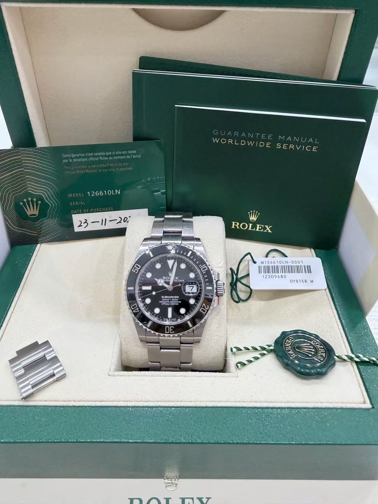 Rolex Submariner Date